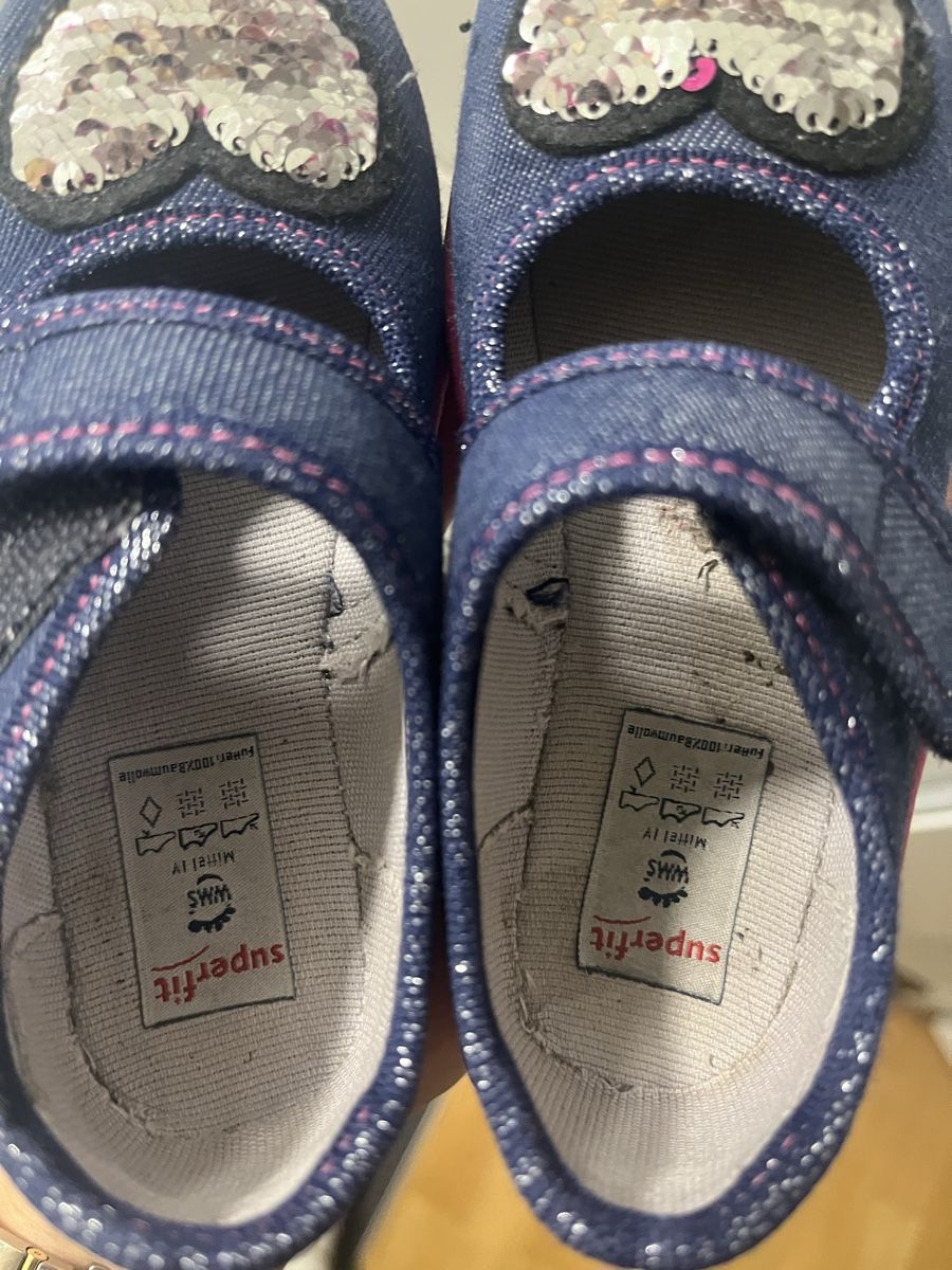 Superfit Scarpe per ragazze: Superfit Mädchen Hausschuhe Gr. 25 Schuhe – Usato da Zürich venduto da Rusdi 5