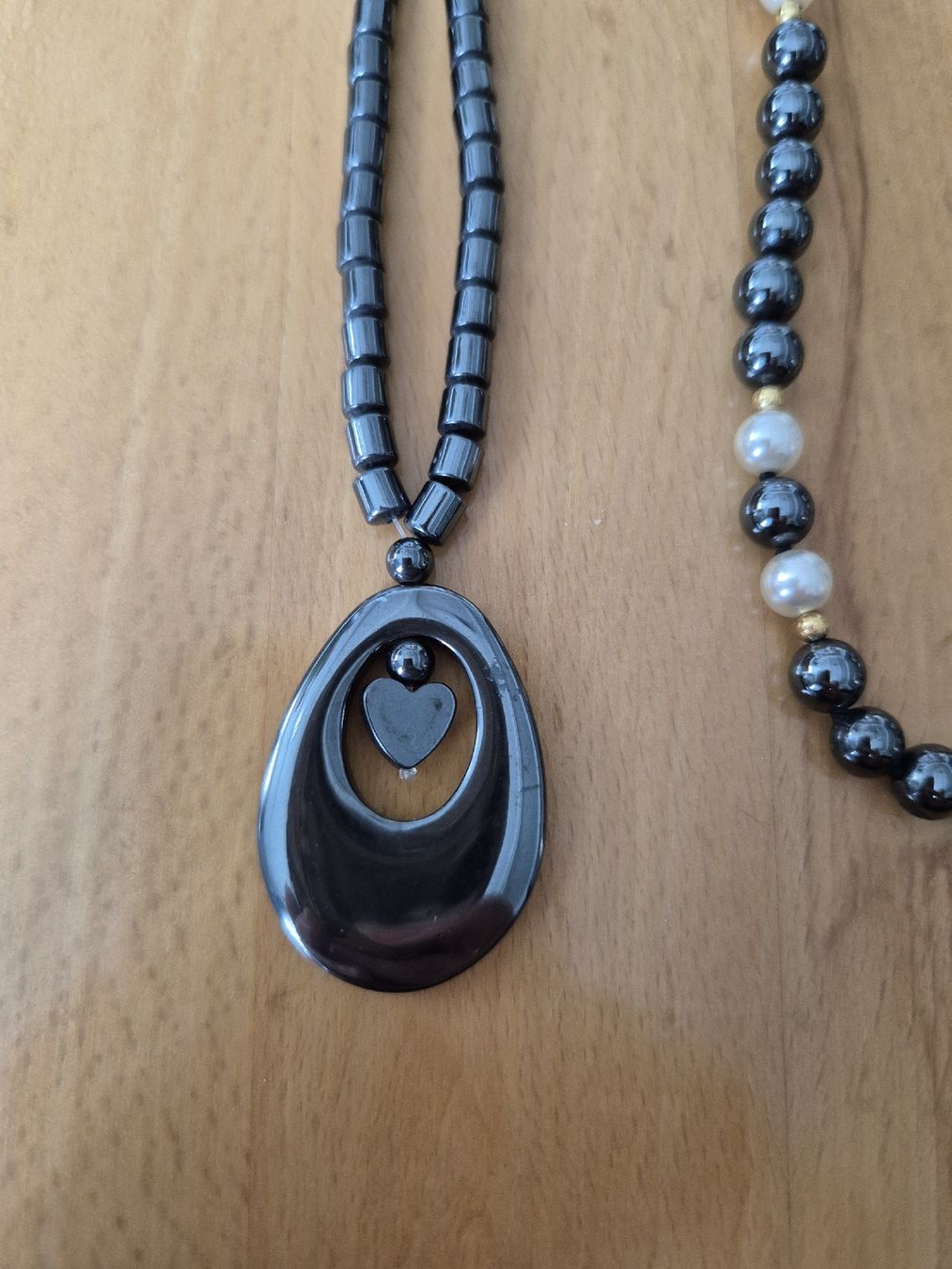 Altri gioielli: Hämatit Schmuck, toller Zustand – Usato da Vilters venduto da Fleiflomi 1