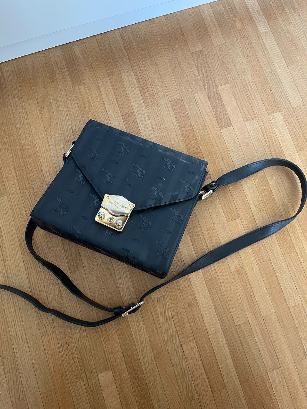 Maison Mollerus Borse da donna: Maison Mollerus Tasche schwarz – Usato da Solothurn venduto da hewlettundPackard 1
