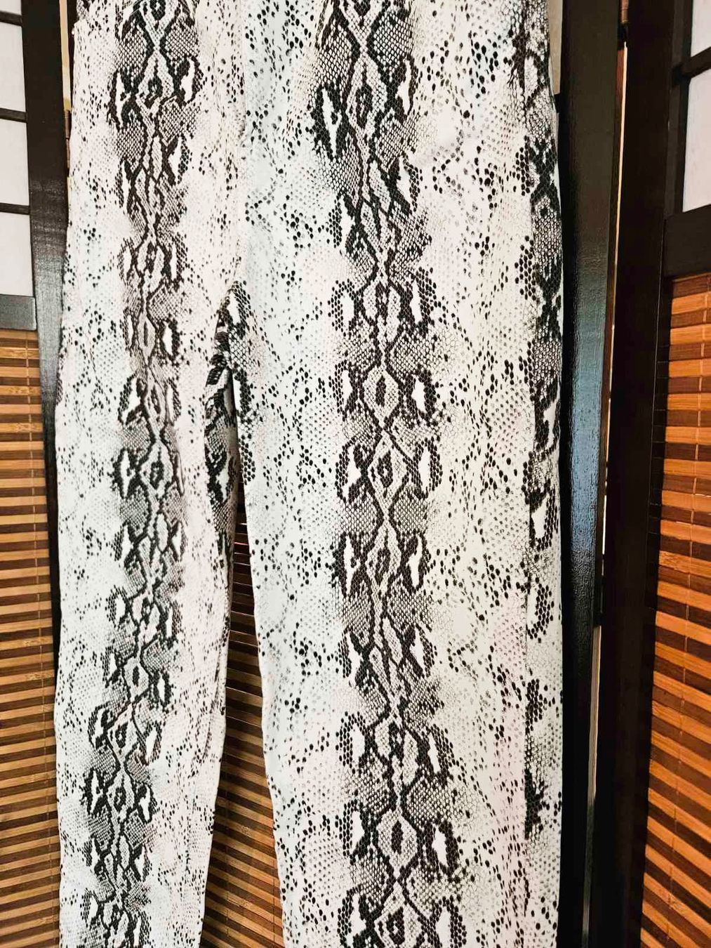 Pantaloni: ALLES ab 5 bis 30 Fr. Sommerhose – Usato da Zürich venduto da gregart 2