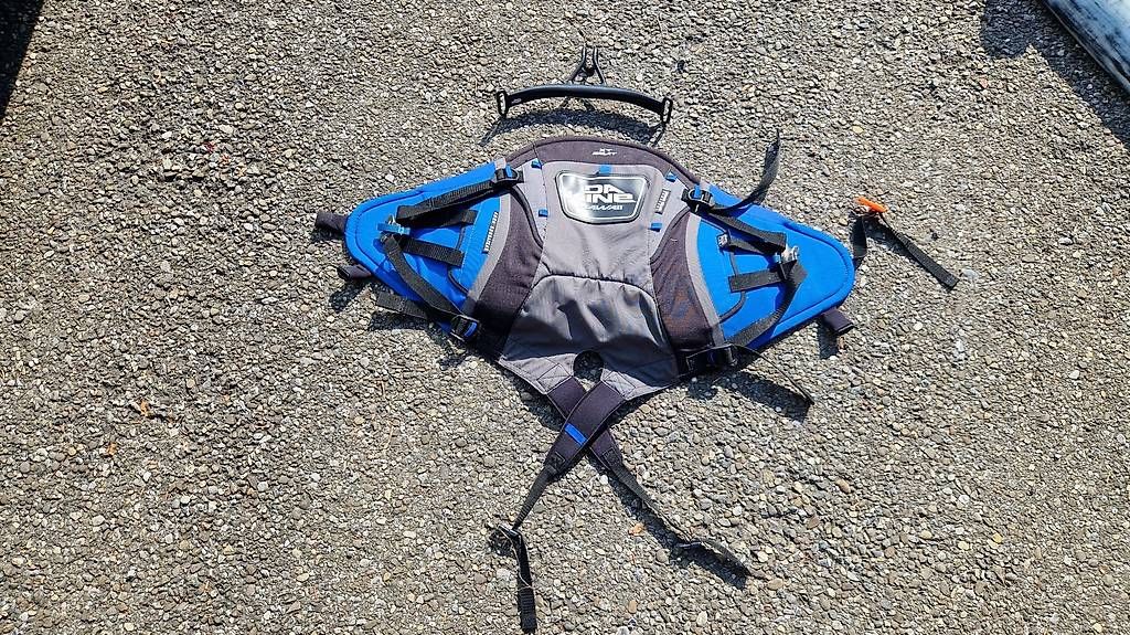 Surfboards & Schwimmbrette: Premium Windsurf-Komplettset - sofort startklar – Gebraucht aus Hunzenschwil von Matthinique 6