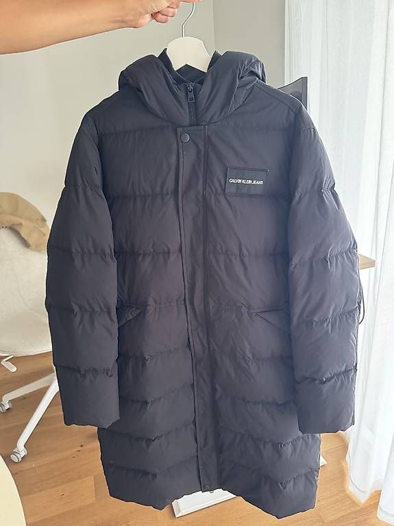 Cappotti: Calvin Klein Herren Daunenmantel – Usato da Rotkreuz venduto da LoriLori