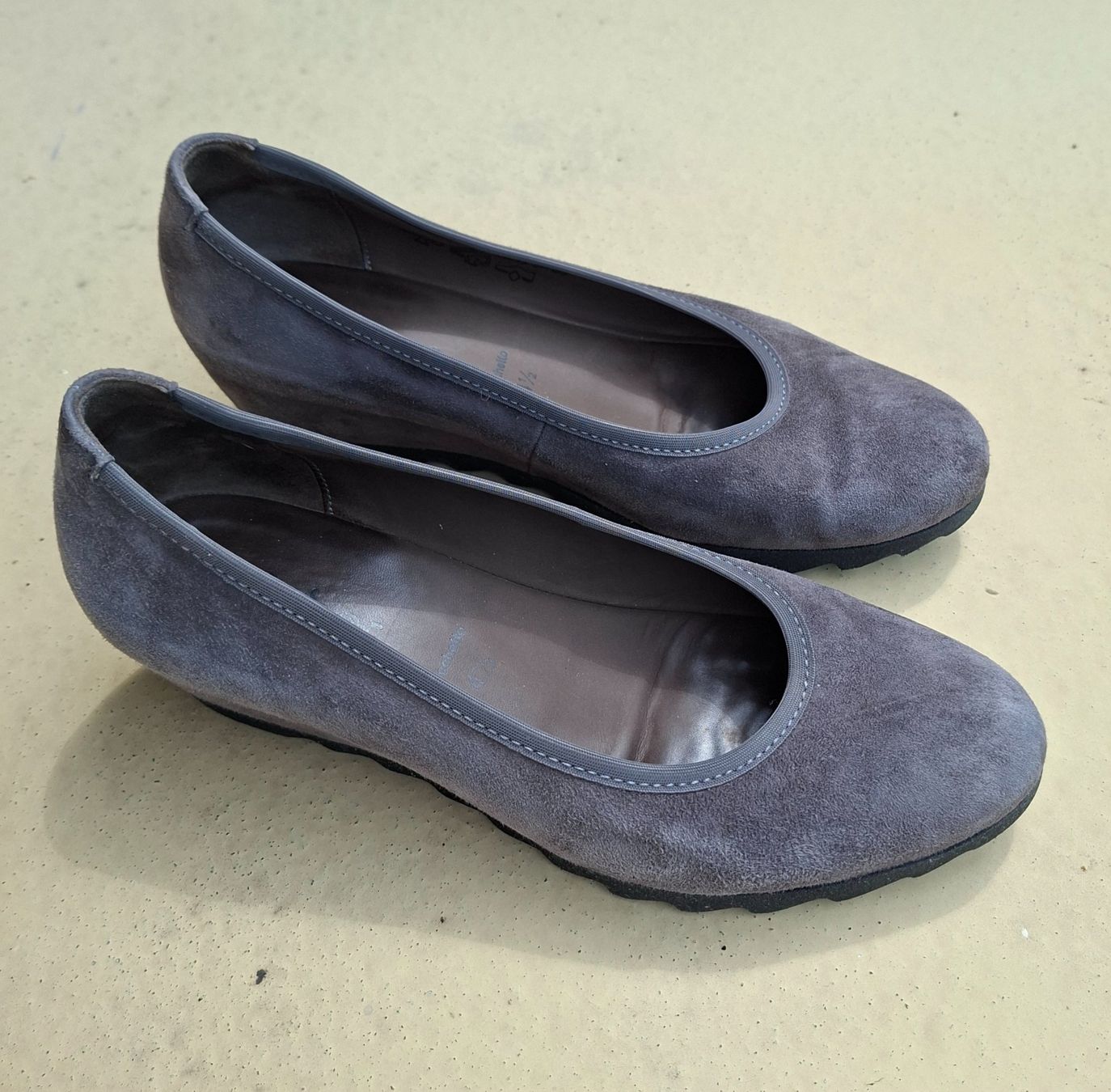 Gabor Scarpe da donna: Gabor bequeme Pumps in Wildleder – Usato da Stäfa venduto da meridianum