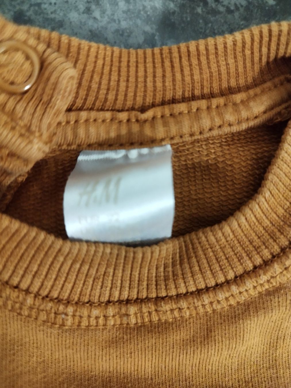 Lotti & Set di vestiti: vêtements garçon (2 pulls et jean) taille 92 cm – Usato da Oberburg venduto da Ines2019 2