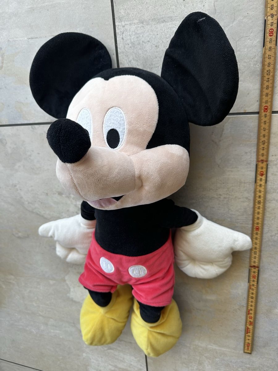 Disney Giocattoli: Peluche Mickey Mouse Disney – Usato da Grône venduto da Amte73