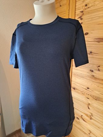 Zwei H&M Sport T-Shirt, dunkelblau, Grösse S, Top Zustand!