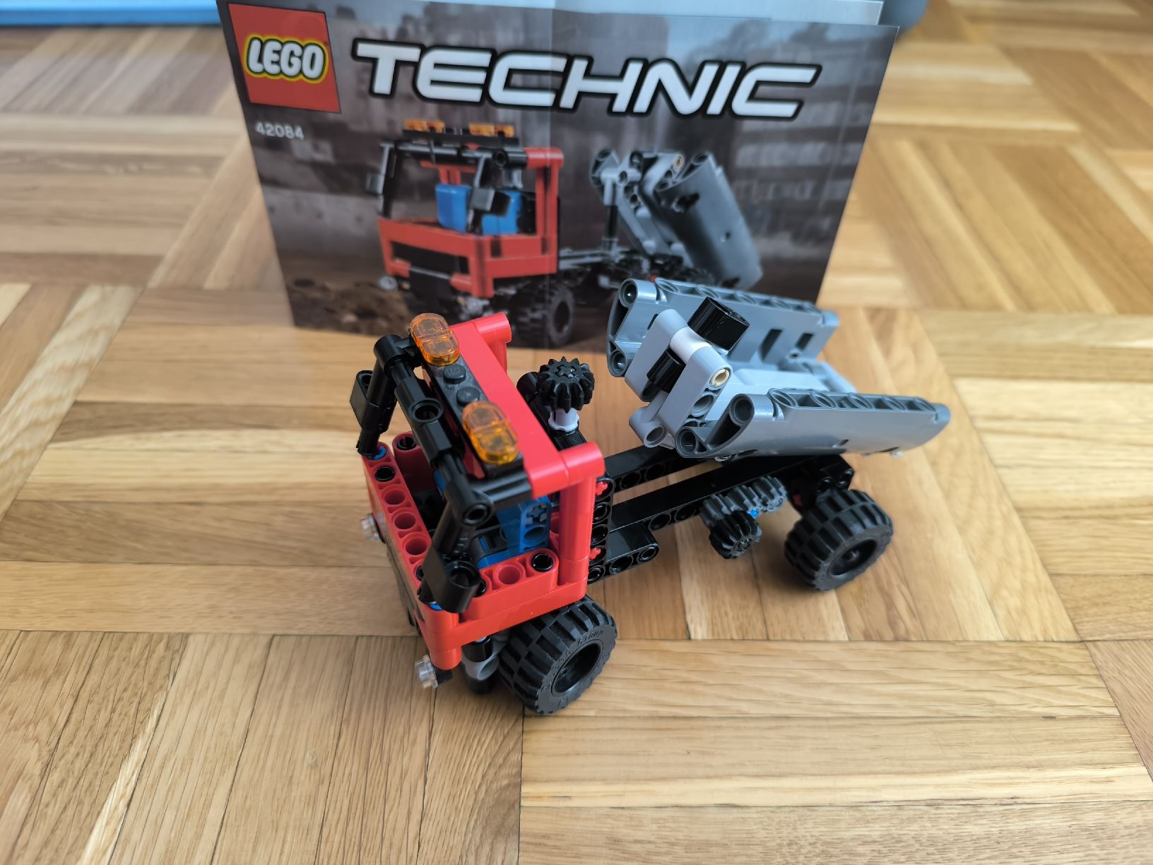 Lego Baukästen: LEGO TECHNIC 42048 – Gebraucht aus Penthalaz von Panzerwagen