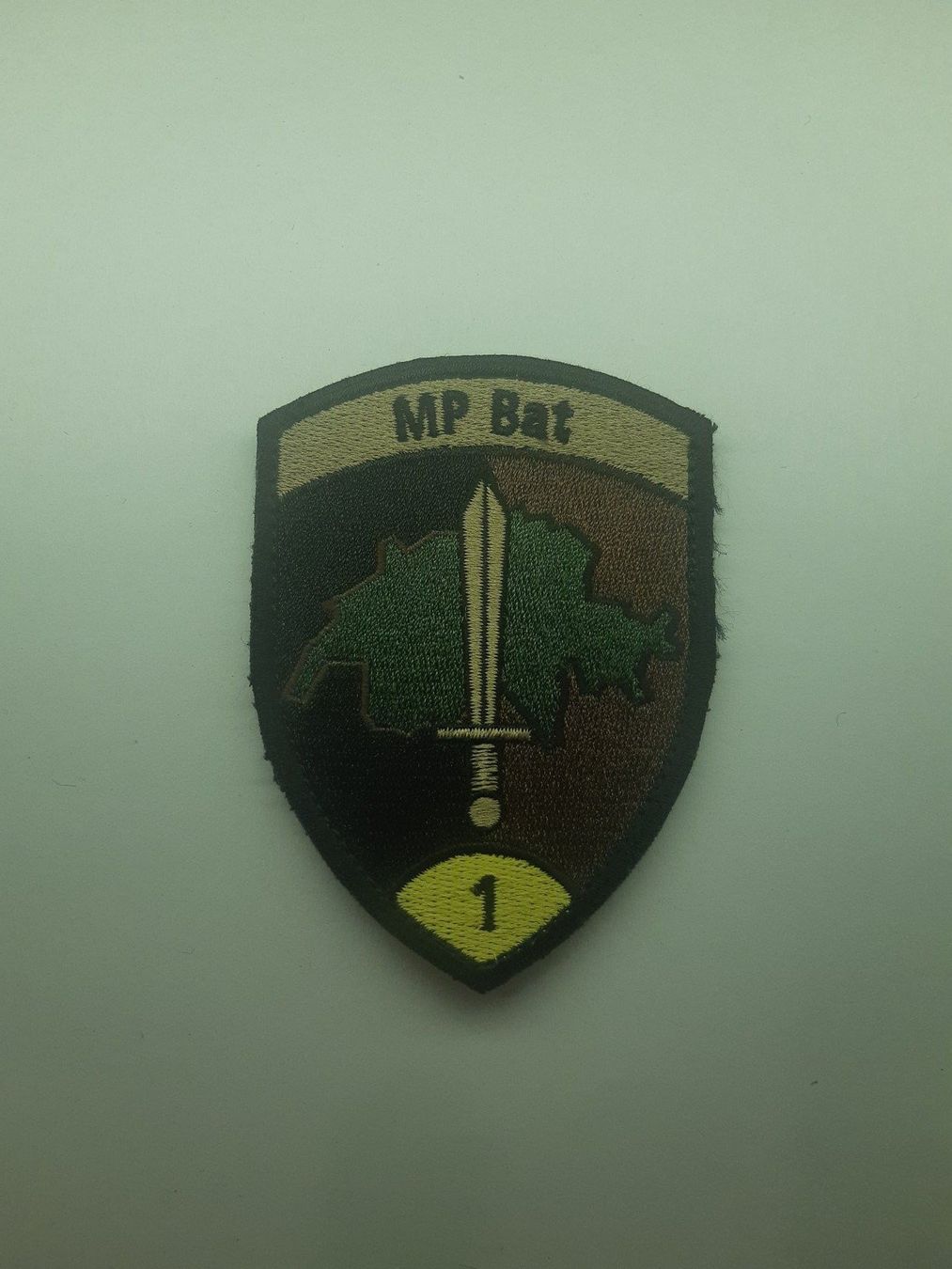 Schweizer Armee Placchette & Badge: BADGE ECUSSON MILITAIRE SUISSE MP BAT 1 – Nuovo (secondo la descrizione) da Domdidier venduto da baumeyer-seb