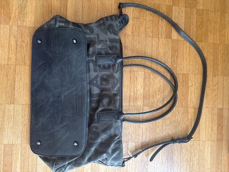 Desigual Handtasche Grau Guter Zustand 40 Zeichen