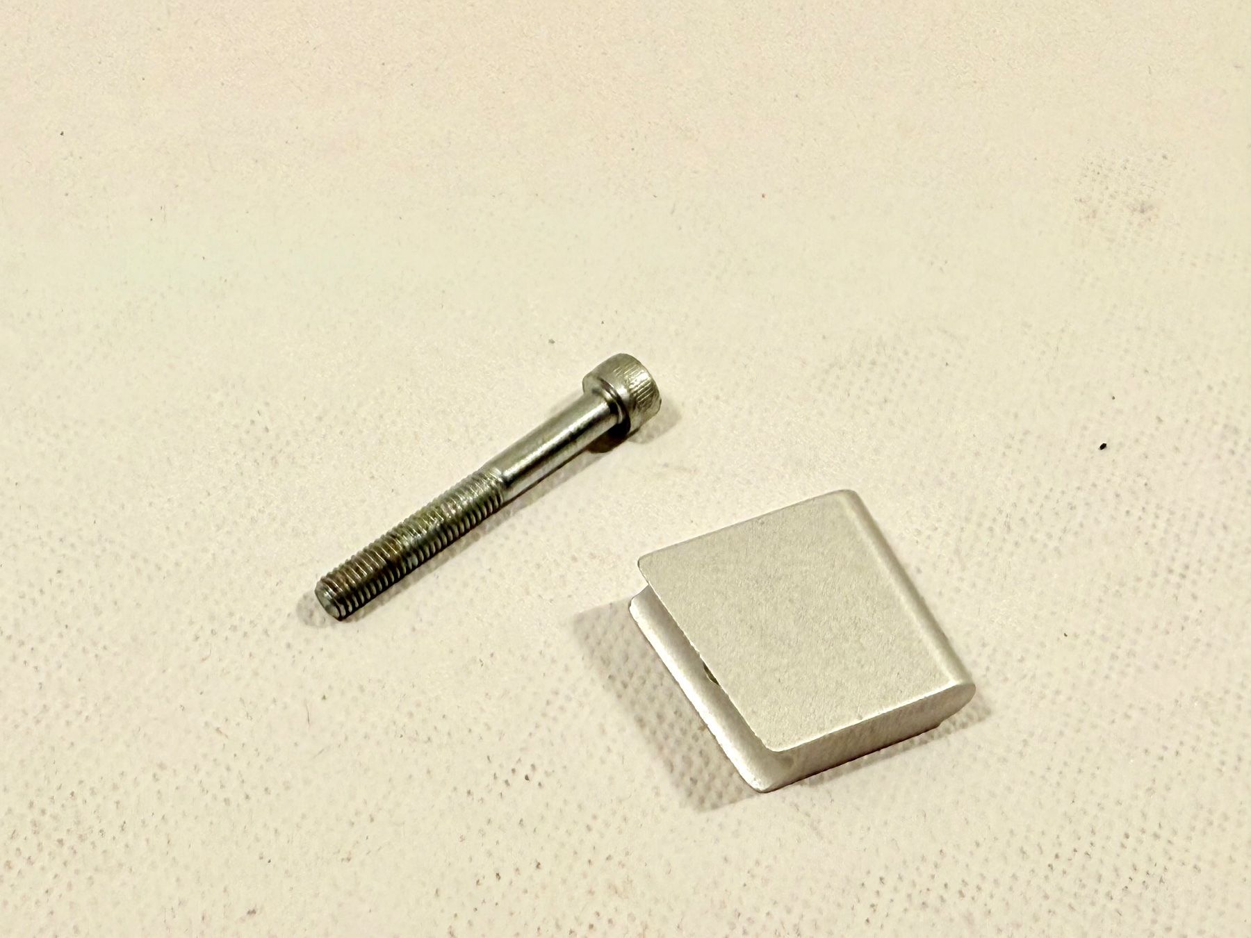 Ersatzteile: Front Derailleur Umwerfer SPACER spezielle Rahmengeometrie – Gebraucht aus Luzern von bikeandbeltcom