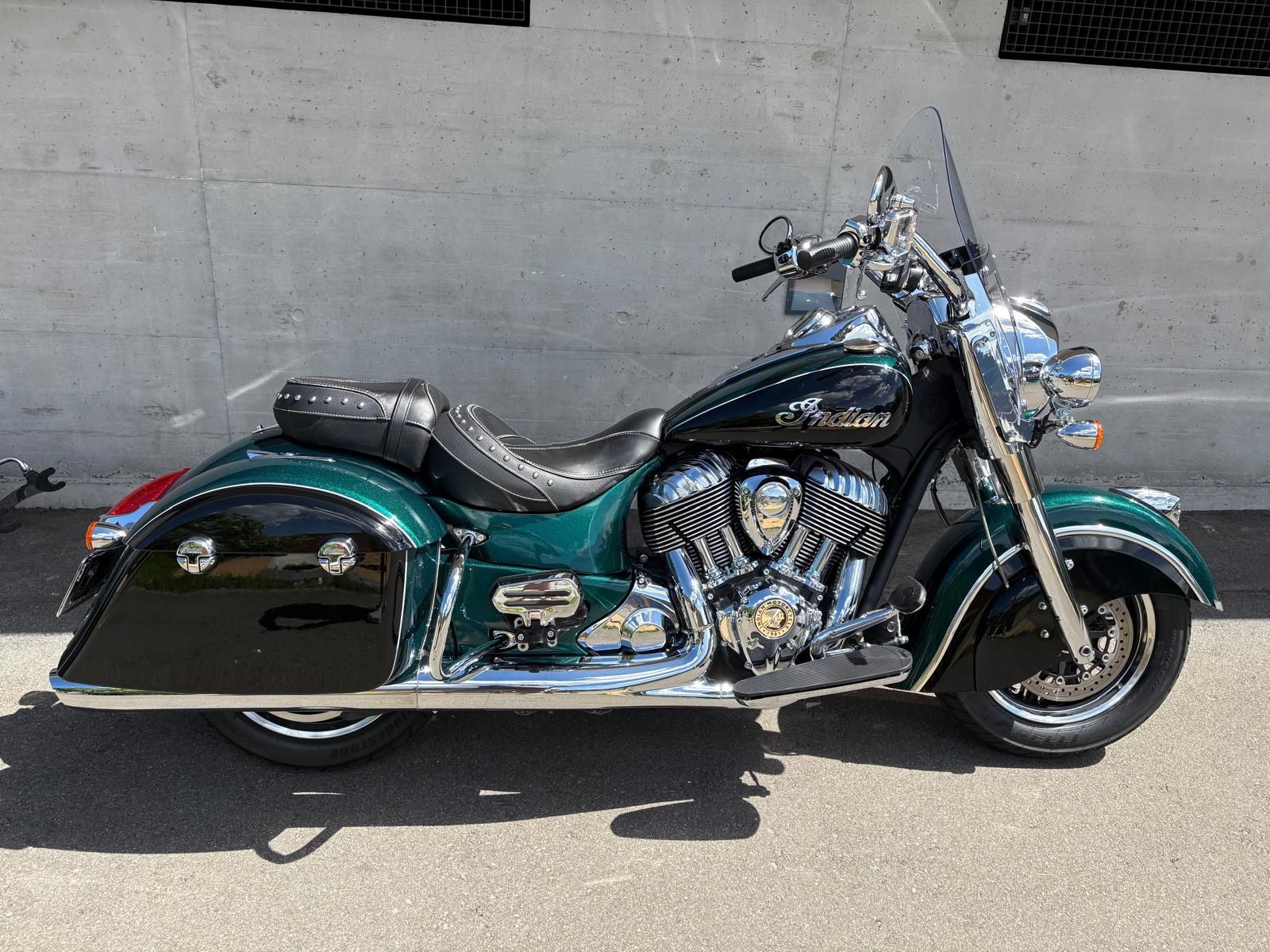 Indian Motorcycle Cruisers: Indian Springfield – D'occasion à Steinen par tho_jc9d 3
