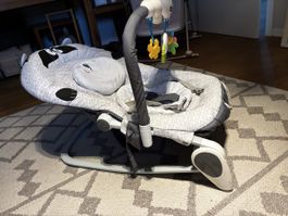 Chicco Babywippe mit Spielbogen Waschbär Motiv guter Zustand
