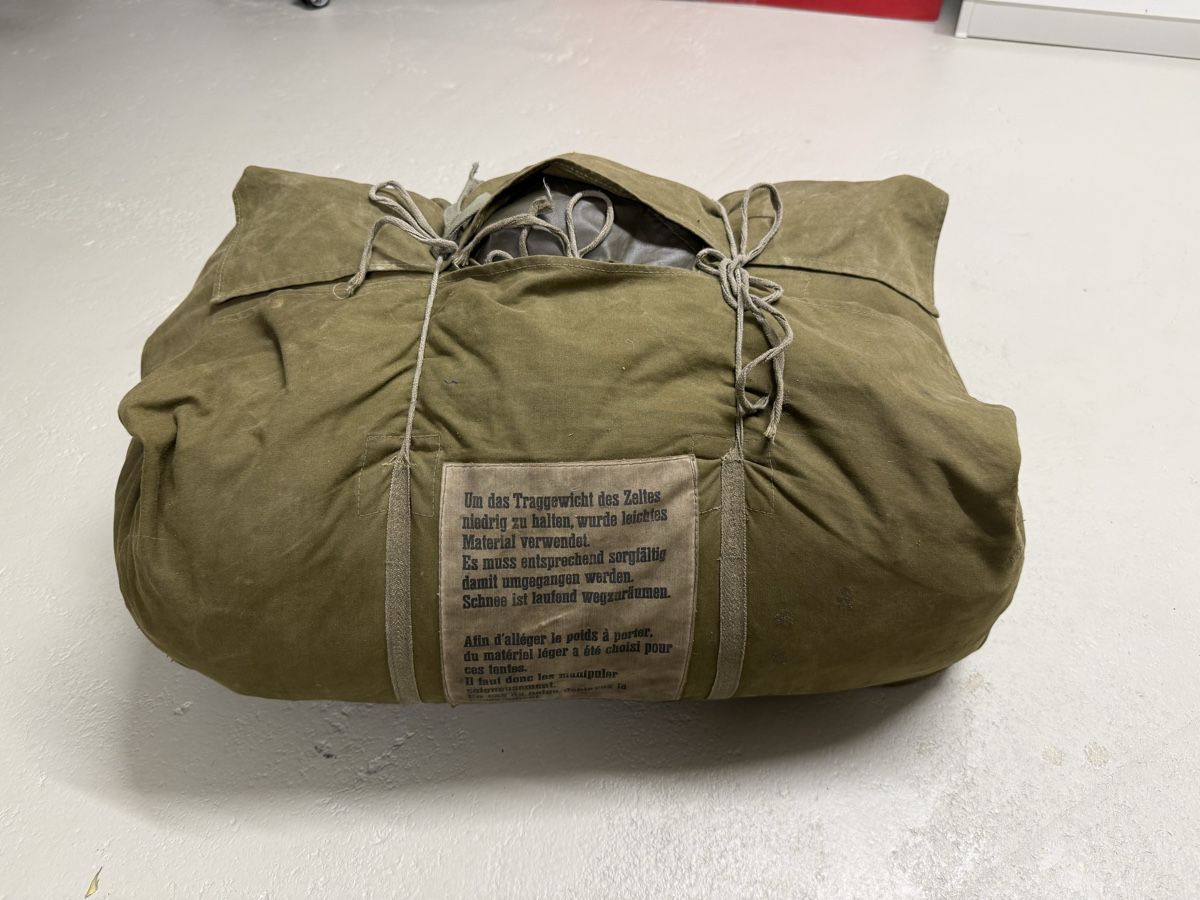 Schweizer Armee Zelte: Schweizer Armee Seilschaftszelt – Gebraucht aus Schlieren von AMCJAV 1