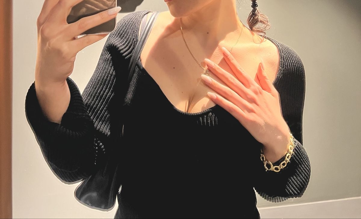 H&M Top: Schickes schwarzes Stricklangarm mit U-V Ausschnitt, – Nuovo (secondo la descrizione) da Bern venduto da noropa_12 1