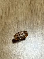 Goldfarbener Ring, Muster-Design