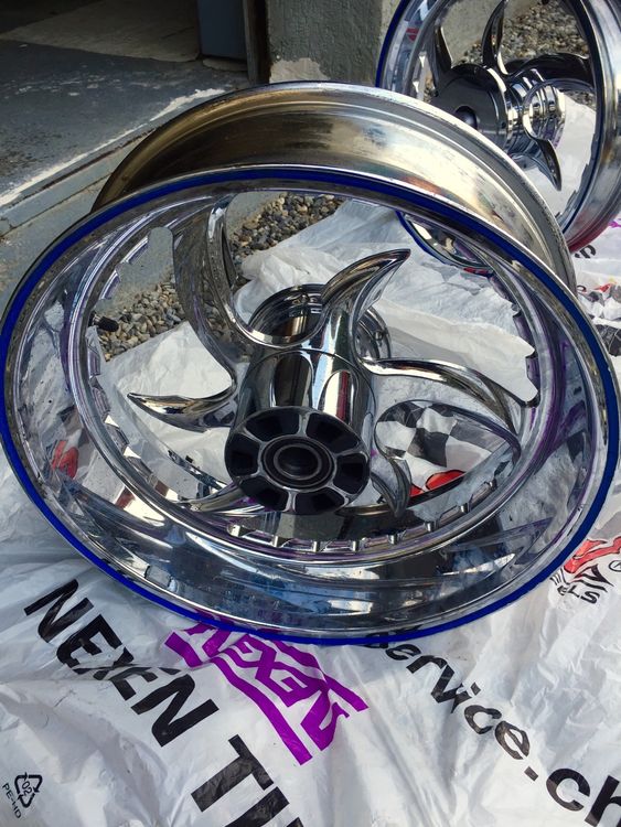 Yamaha R6 Felgen vo&hi RC-Racing-Custom Wheels (D'occasion) à Sils im ...