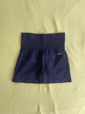 Short de sport bleu