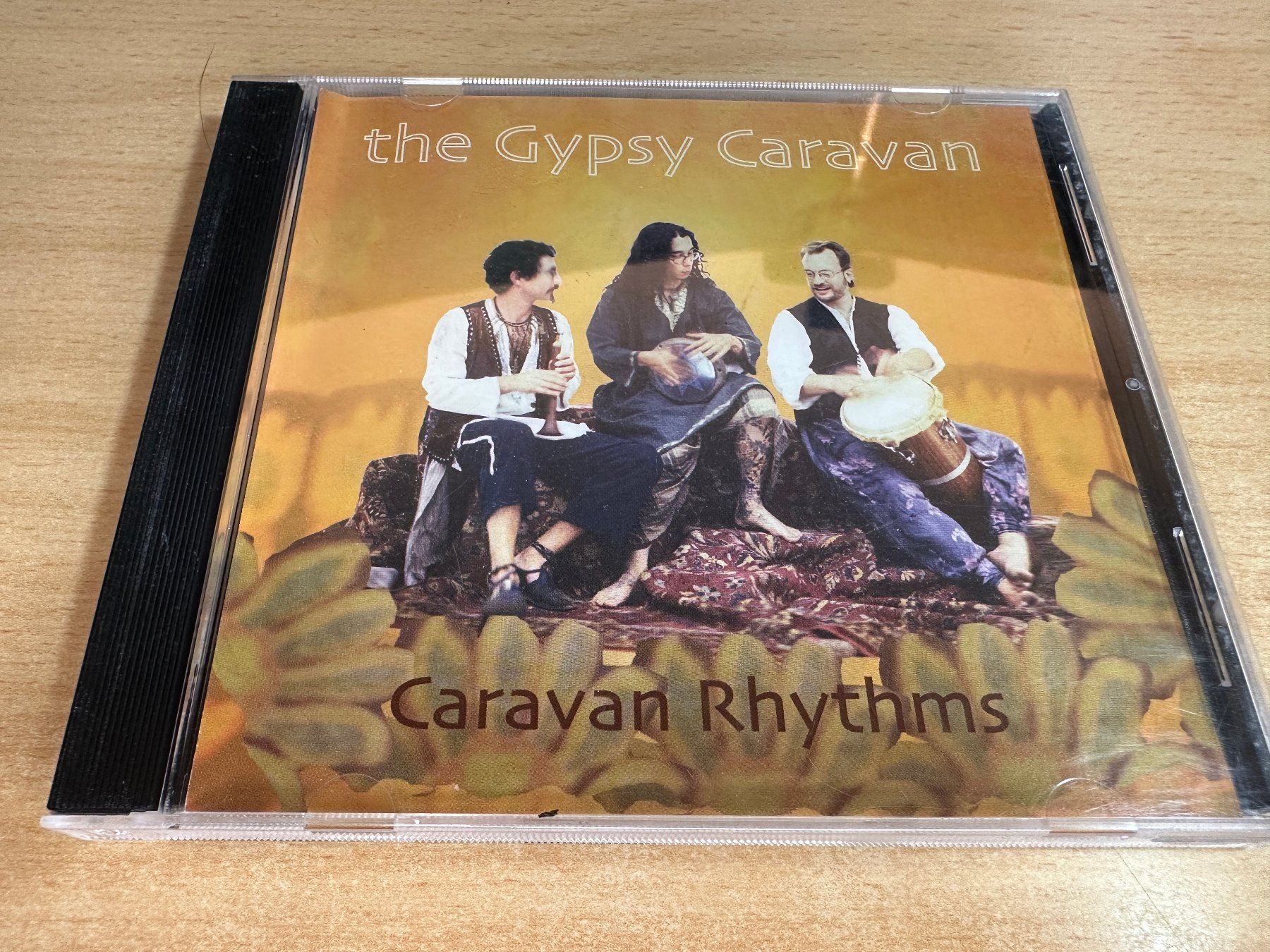 CD: H1 The Gypsy Caravan - Caravan Rhythms – Usato da Rikon im Tösstal venduto da Alpenmutz