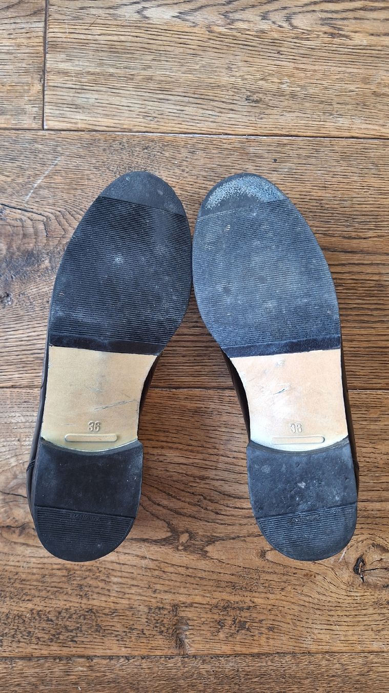 Bally Scarpe per ragazzi: Vintage Kinder Lackschuhe von Bally, Gr. 36 – Usato da Bremgarten AG venduto da Charlotta01 2
