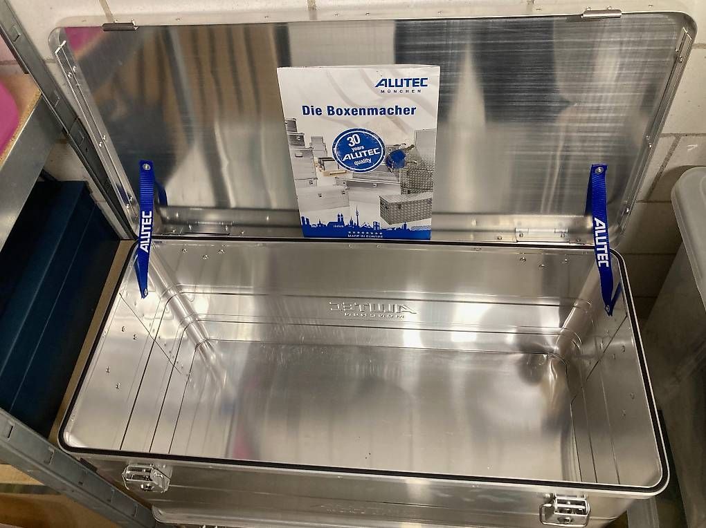 Casse di trasporto: 3 ALUBOXEN 93 liter – Usato da Zürich venduto da BootmakerforKings 3