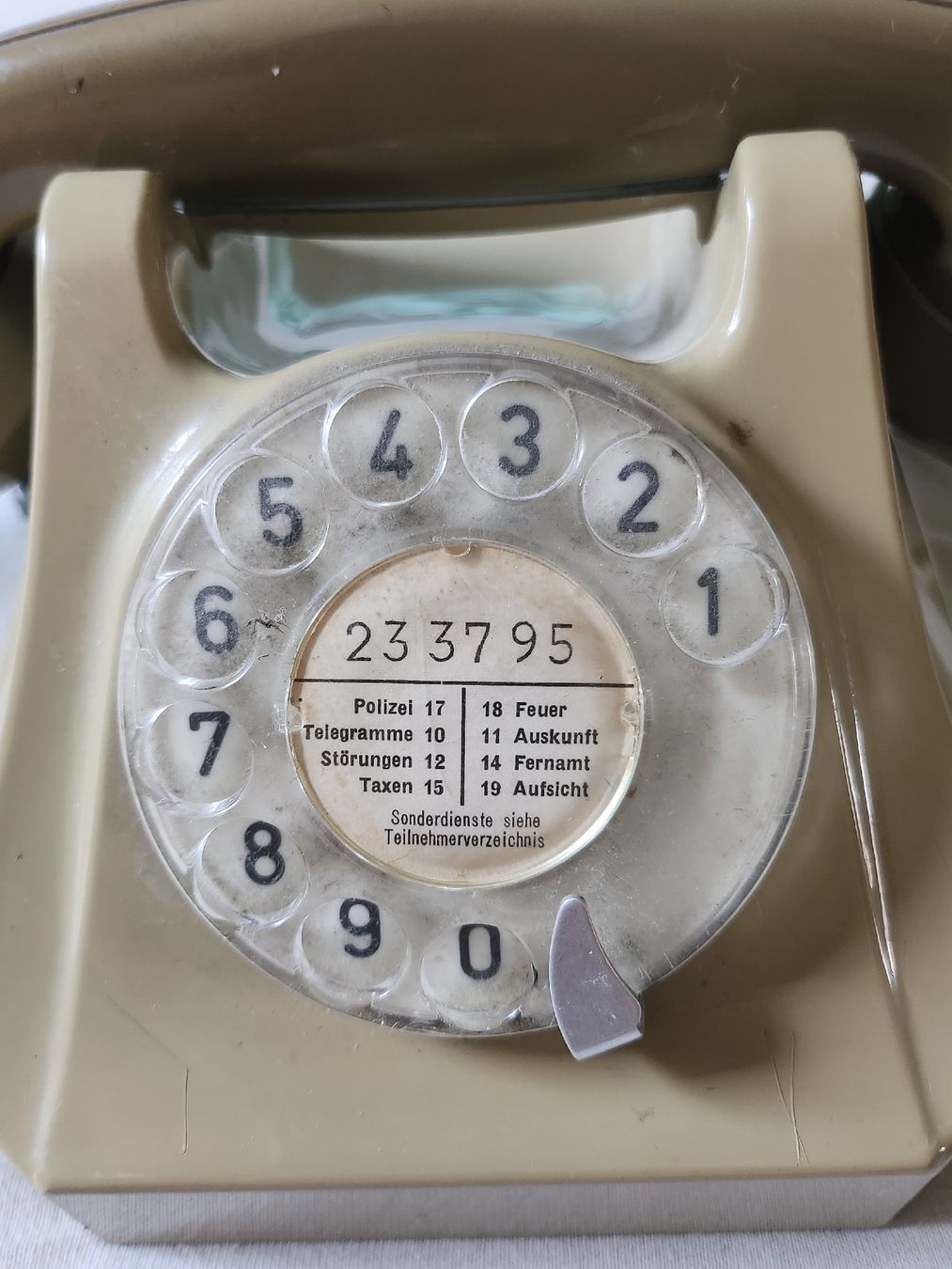 Telefone: Schweizer PTT Wählscheibentelefon Vintage 70er – Gebraucht aus Zürich von BAENZERINO 2