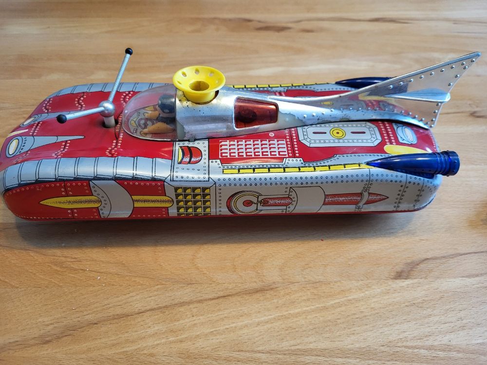 Jouets: Vintage Raketenauto Blech – D'occasion à St. Margrethen SG par Adonett
