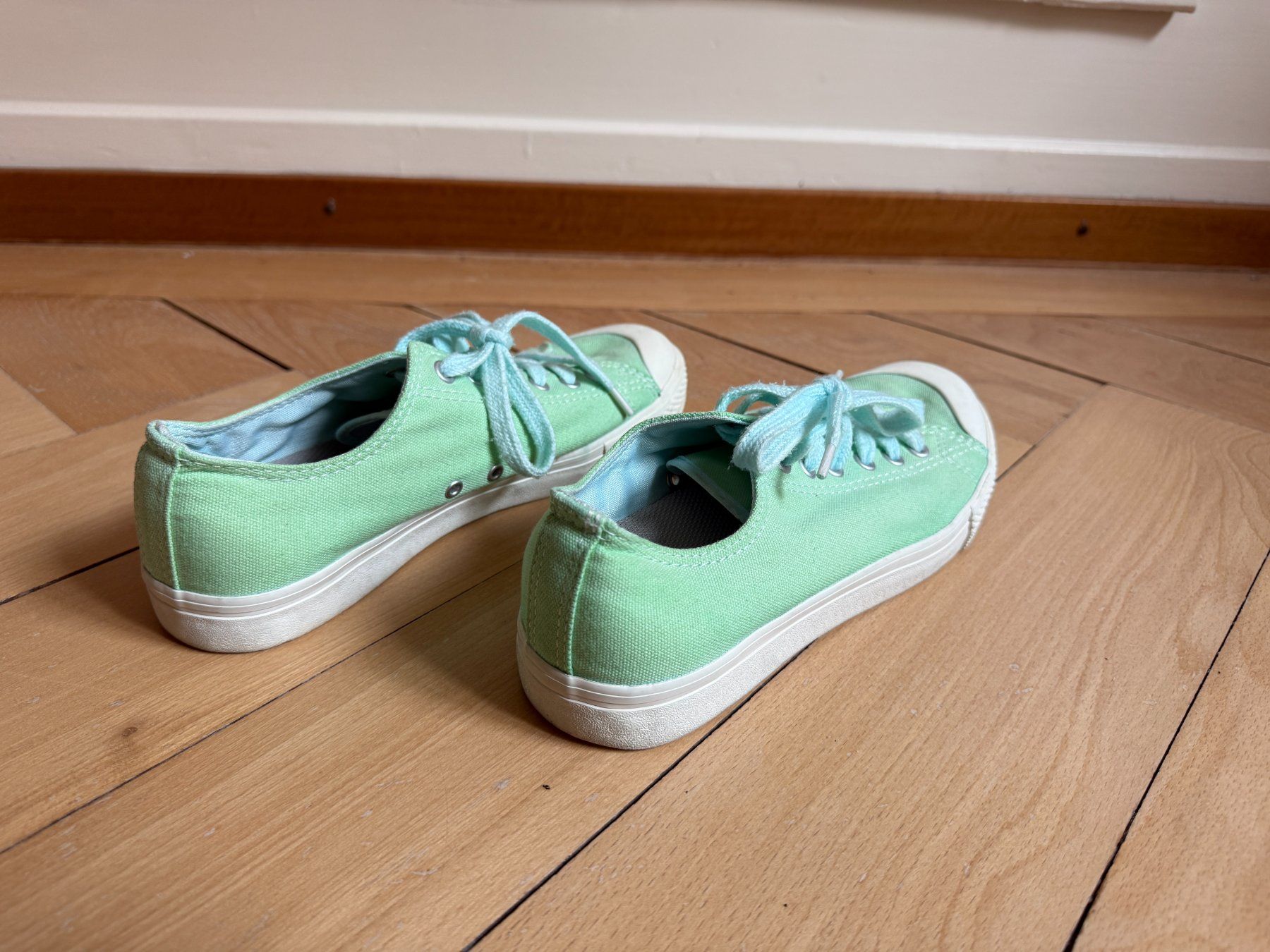 Scarpe da donna: Sneaker türkis 40 – Usato da Zürich venduto da Diazaio 2