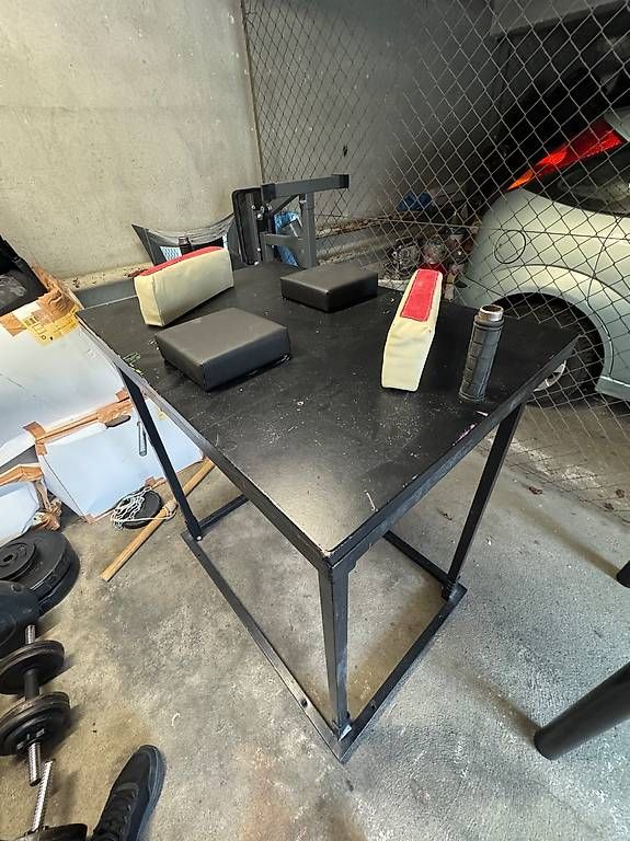 Hometrainer: Armwrestling Tisch- Pulley Station-flat bench . – Usato da Untersiggenthal venduto da TonyCvll 1