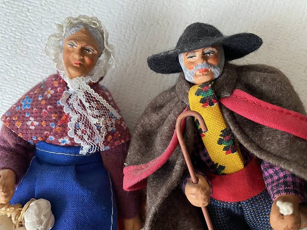 Bambole: Santons Figuren Puppen – Usato da Basel venduto da 12Glory