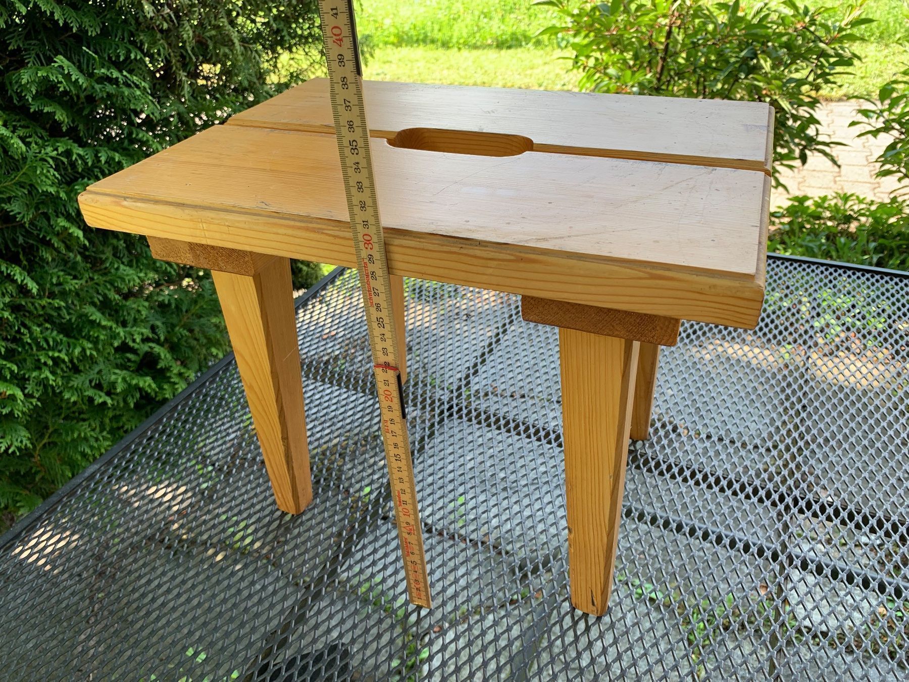 Hocker: wunderschöner Schemel aus Massivholz – Gebraucht aus Feldbach von Olive1 7