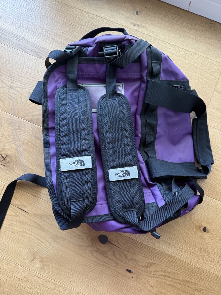 Zaini: The North Face Base Camp lila duffle – Usato da Bichelsee venduto da darthvada