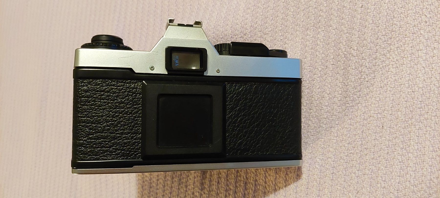 Fotocamera: Bell & Howell Spiegelreflexkamera mit Objektiv – Usato da Bern venduto da citron_limonade 3