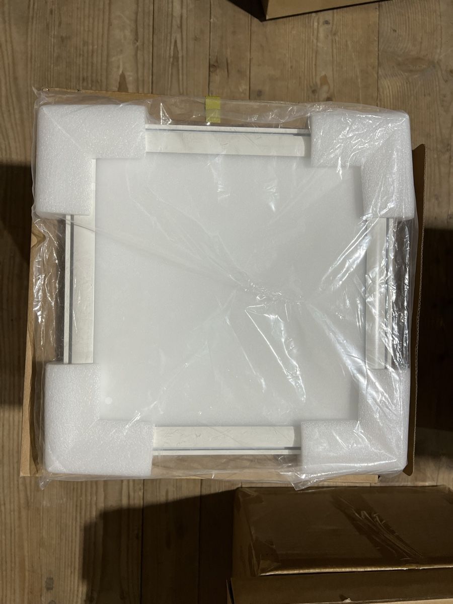 Kronleuchter & Deckenlampen: Neues LED Panel Light 30x30cm weiss 16W Deckenleuchte Büro – Neu und originalverpackt aus Weinfelden von AAAufloesungen