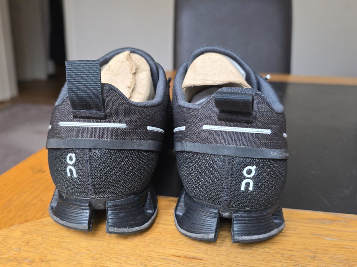 On Scarpe da donna: On Cloud waterproof schuhe EU 36 – Nuovo (secondo la descrizione) da Wallisellen venduto da theblacksheep 4