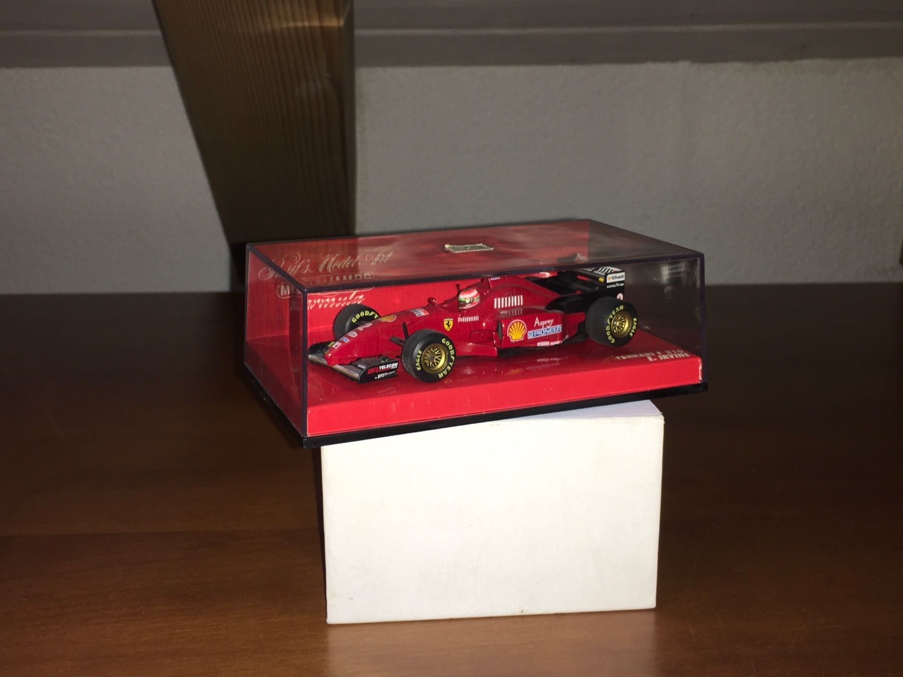 Ferrari Modellini d'auto: F1 Ferrari F310 - 1996 - E. Irvine 1/43 – Nuovo (secondo la descrizione) da Wohlen AG venduto da PrivatSammlung 3