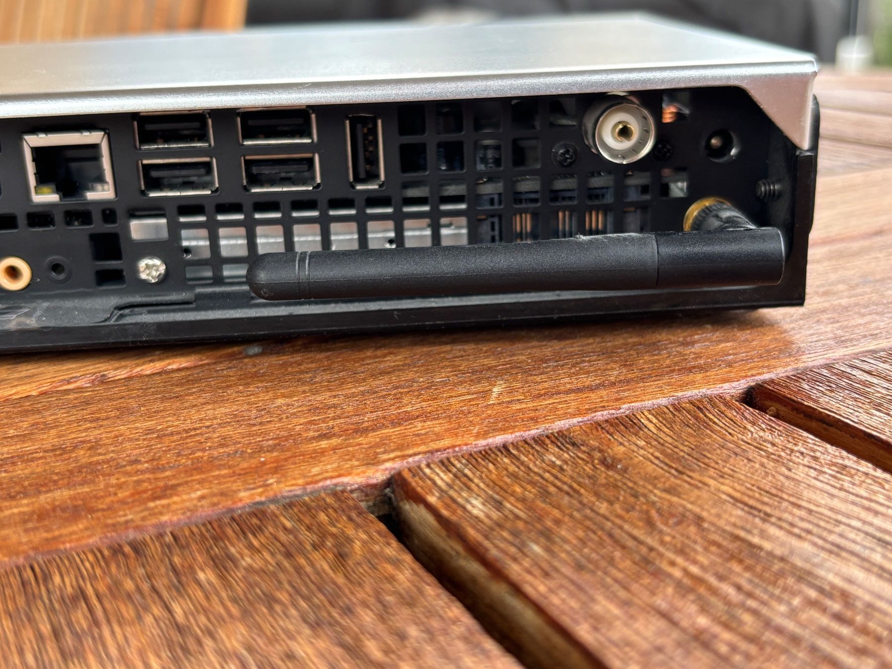 Lettore multimediale & Streamer: ARCTIC MC001-E Media Center, HTPC, Barebone PC mit DVD&DVB-T – Usato da Stäfa venduto da theswissguy_mm 5