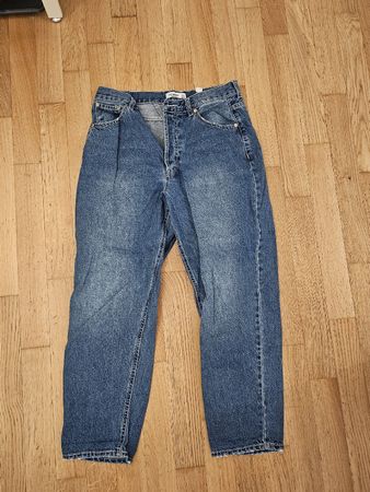 pull and bear baggy/mom jeans