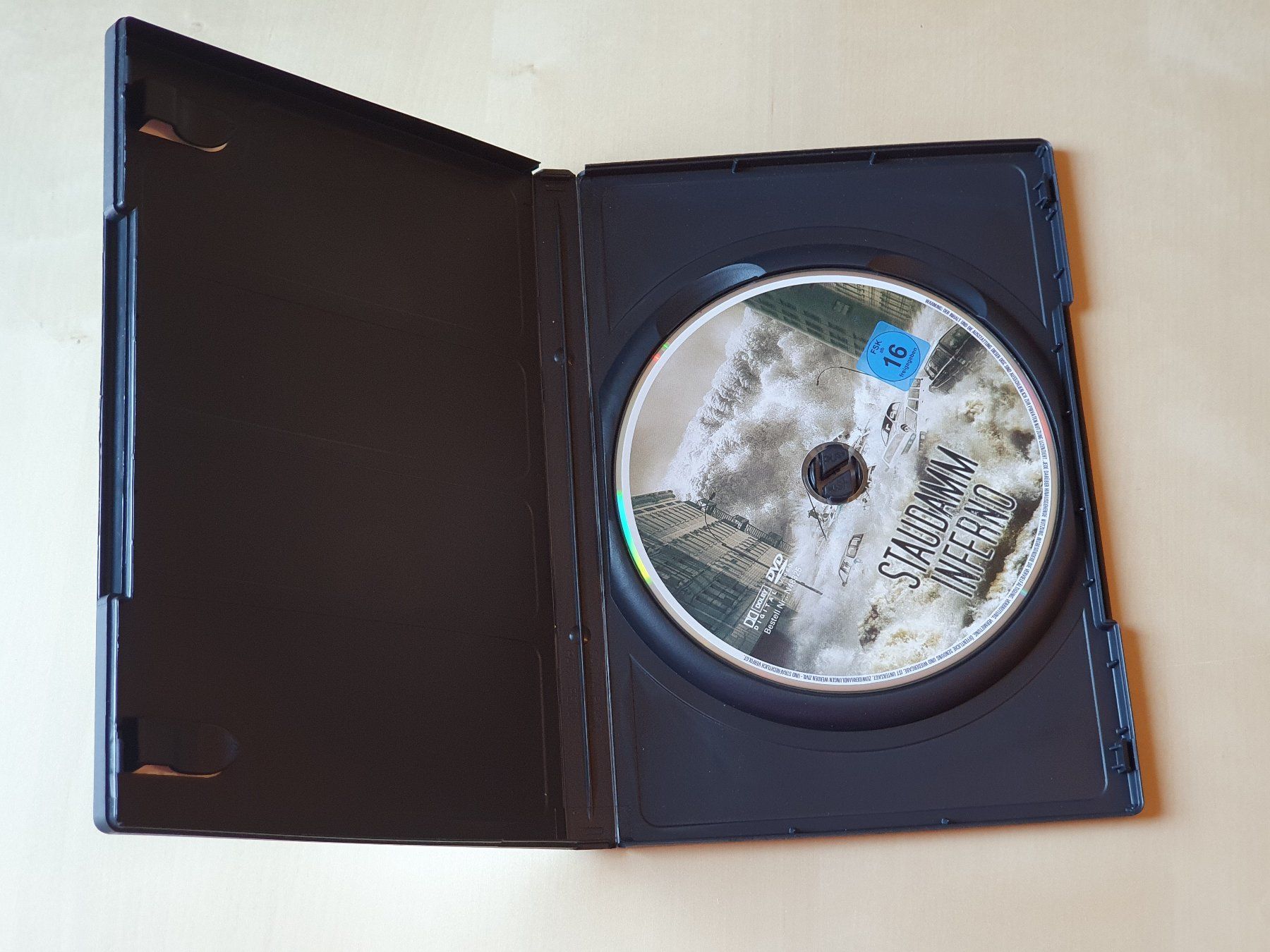 Tutti i DVDs: Staudamm Inferno – Usato da Stansstad venduto da collectorsshop 2