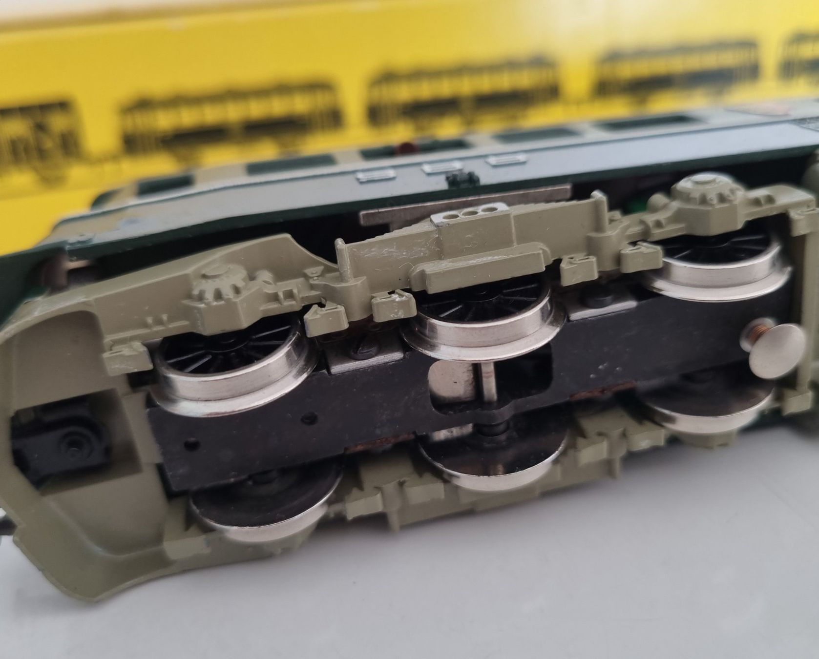 Fleischmann Modellini di ferrovie: Fleischmann SBB Ae 6/6 E-Lok 4370  H0 GS – Usato da Zürich venduto da nibadi 5