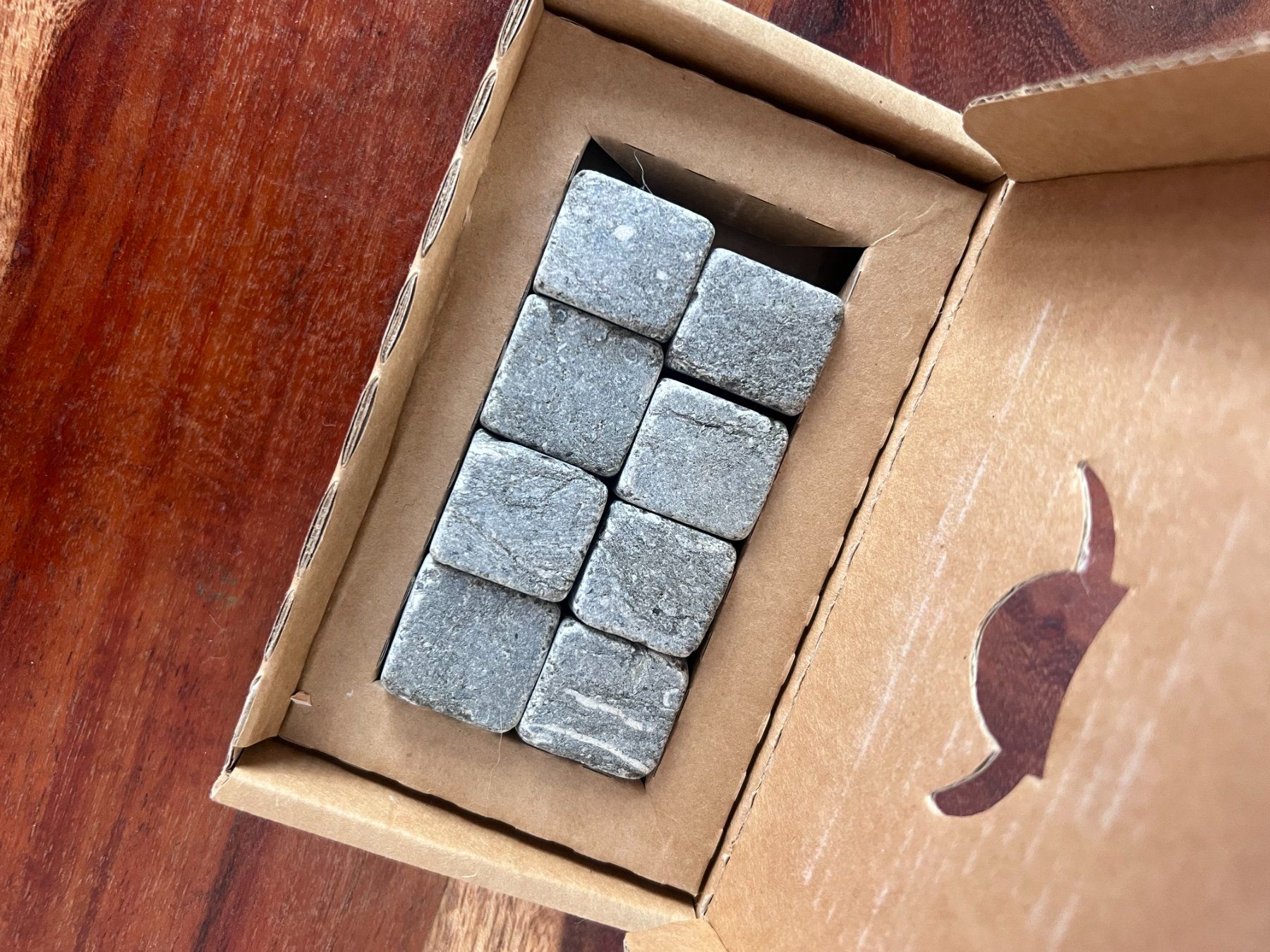 Bevande alcoliche: Whiskey Steine 9 Stück – Nuovo e nell'imballaggio originale da Zermatt venduto da B.15.v02 1