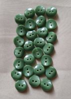 27 Knöpfe, 12 mm. schimmerndes Salbeigrün