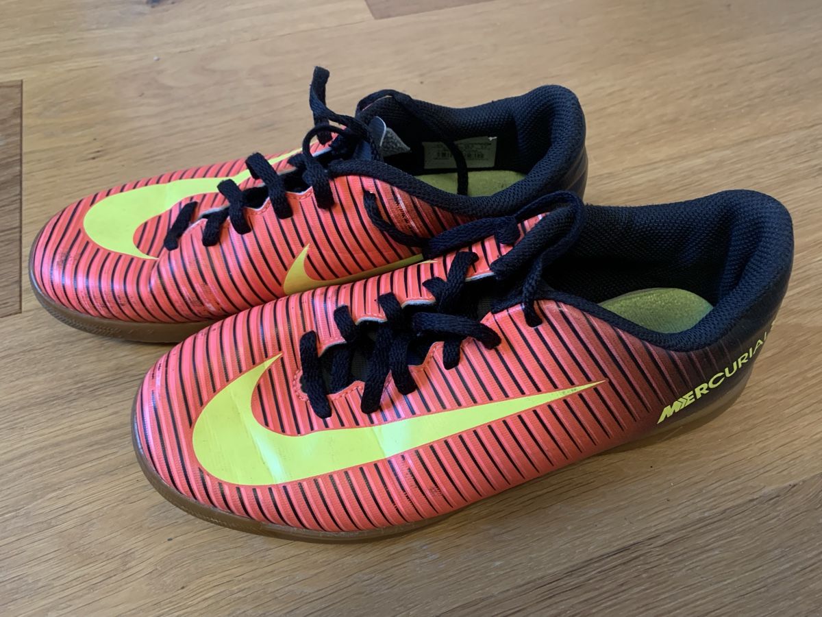 Nike Scarpe per ragazzi: Fussballschuhe Nike 38.5 – Usato da Wittenbach venduto da chapinero