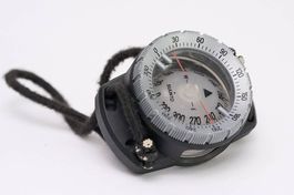 Suunto SK-8 Tauchkompass mit Bungee-Halterung  Tec Diving