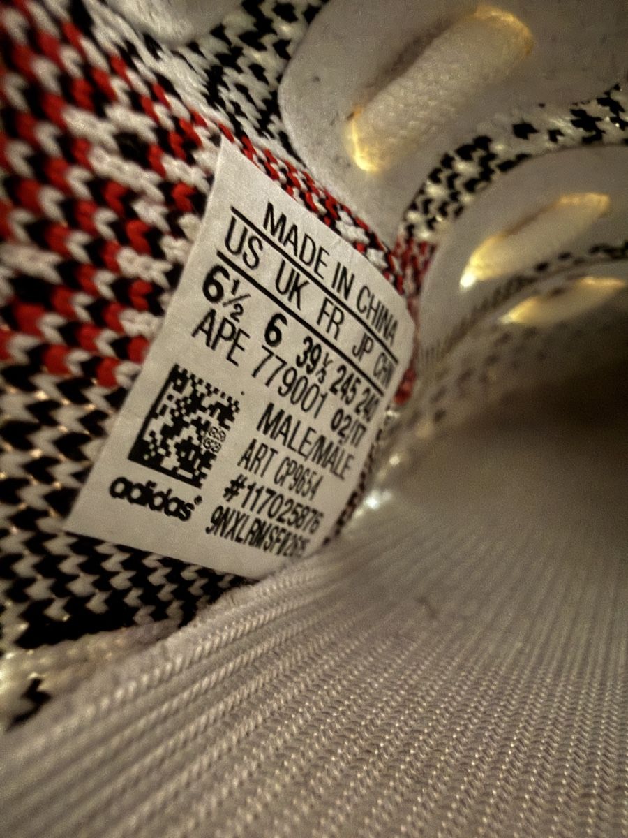 Adidas Herrenschuhe: Adidas Yeezys Zebra – Gebraucht aus Hochfelden von mat_m29w 3