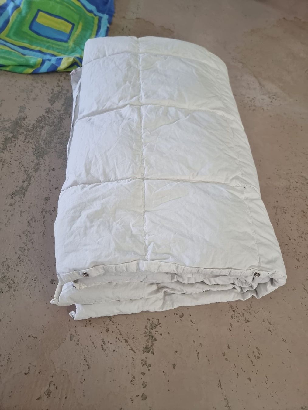 Coperte: Daunenduvet 140x190 – Usato da Olten venduto da Mezopotamya 4