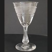 Antikes Glas Gravurdekor Mäanderband um 1900