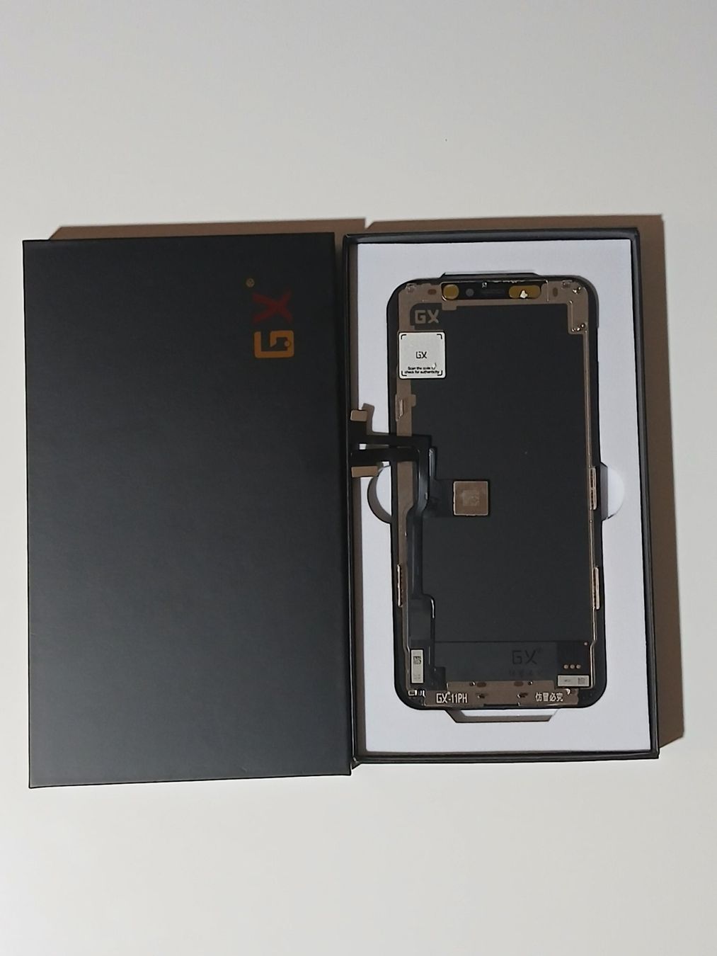 Monitor: Display Iphone 11 pro Oled GX – Nuovo e nell'imballaggio originale da Leukerbad venduto da wor_sf98 1