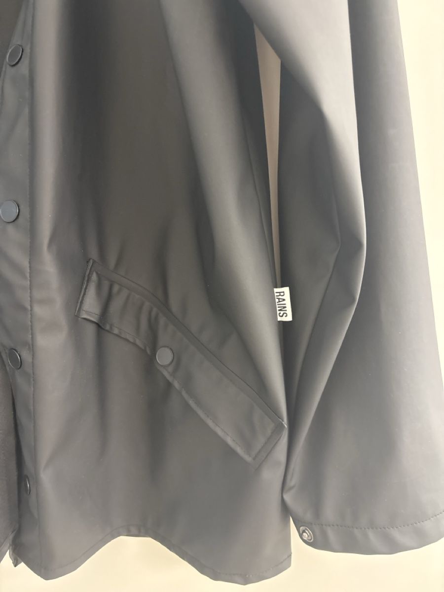 Rains Giacche: Rains Regenjacke – Usato da Kaiseraugst venduto da deb_998t 1