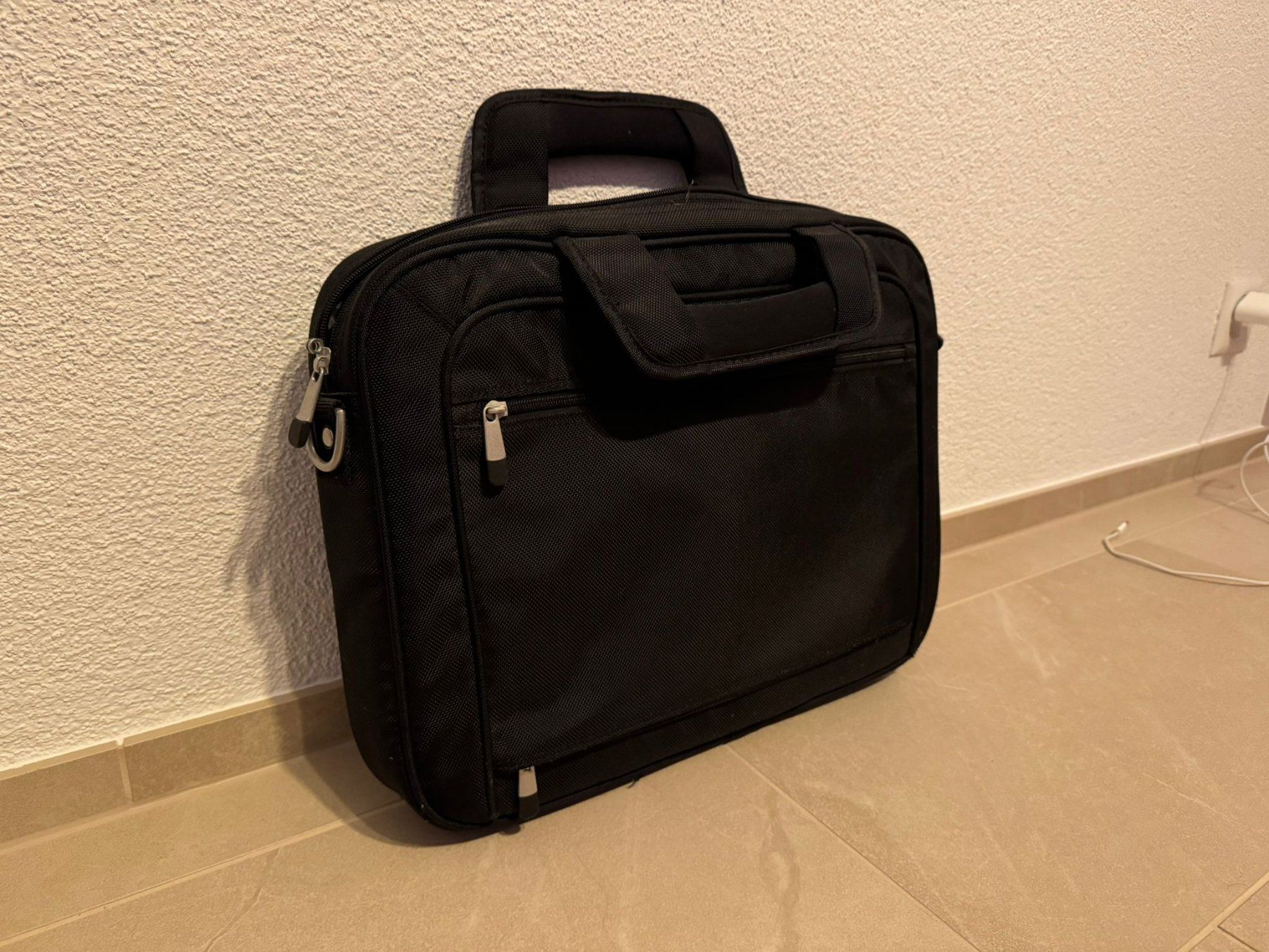 Dell Borse: Laptop Tasche – Usato da Aarwangen venduto da matec11