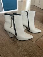 Bottines blanches à talons originaux, pointure 38.